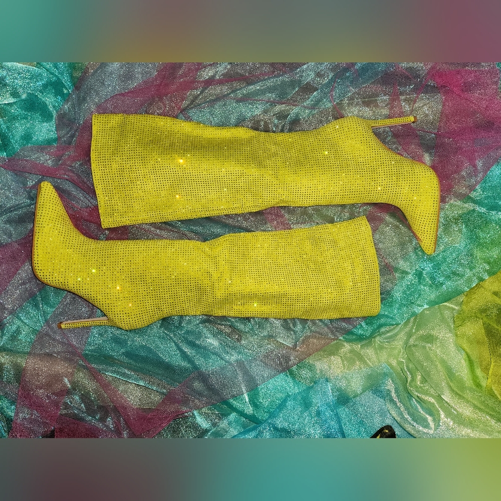 Azalea Wang Infinity Rhinstone boots